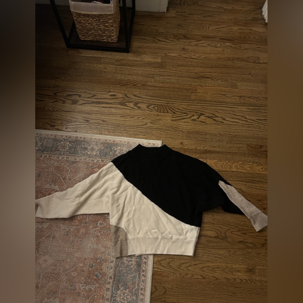 Petite Studio Meredith Sweater - Picture 3 of 6